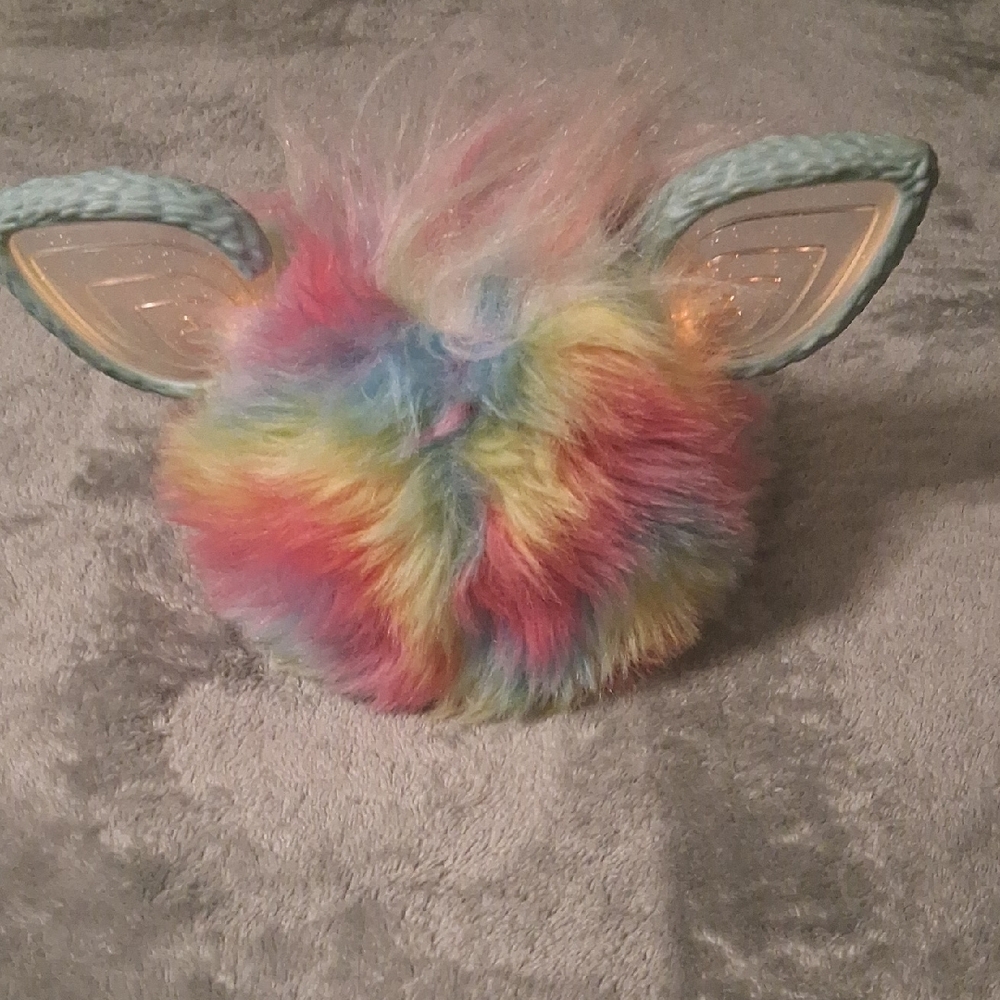 Furby - Picture 4 of 4